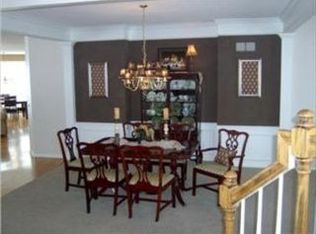 14121 Barton St, Overland Park, KS 66221