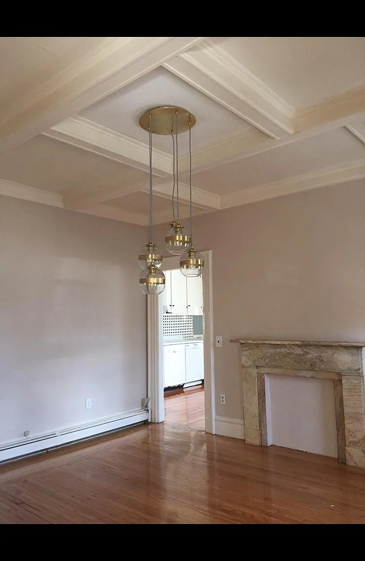 344 Pleasant St — Photo 1