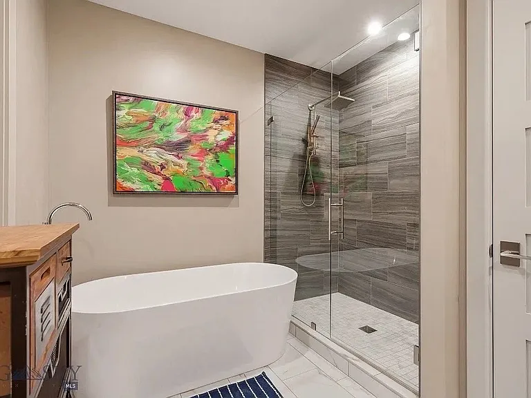 7511 Highnoon Way — Photo 11