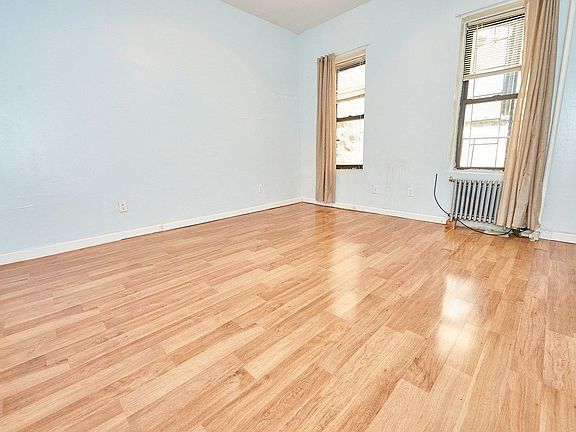 4th image of 17 Pike St APT 4D