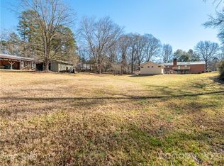 419 Huffstetler Rd, Gastonia, NC 28056