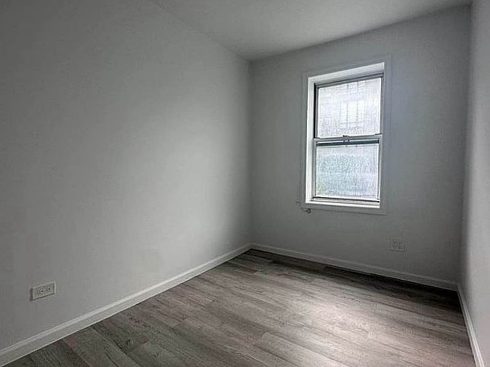 2nd image of 182 Avenue A APT 6