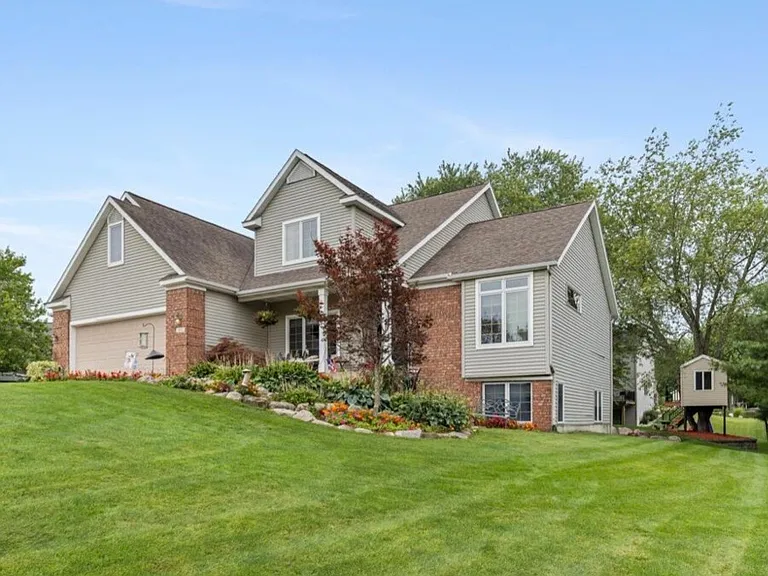 61 Greystone Ct NE — Photo 33