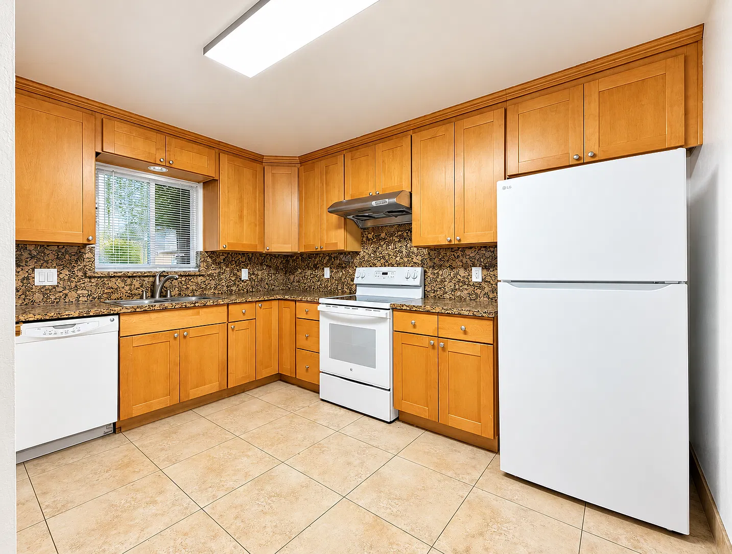 43120 Starr Street — Photo 1