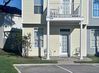 1180 Century Oaks Dr #B, Gulfport, MS 39507