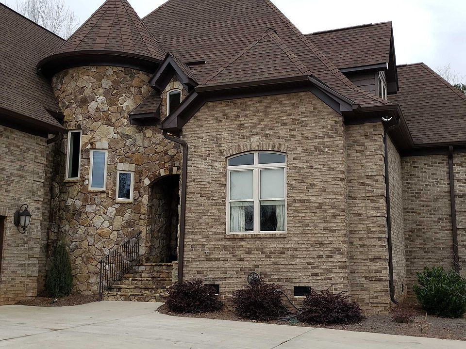 2nd image of 5817 Morgan Park Dr