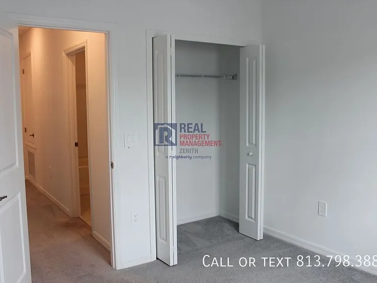 10821 Fowlers Bluff Ct — Photo 12