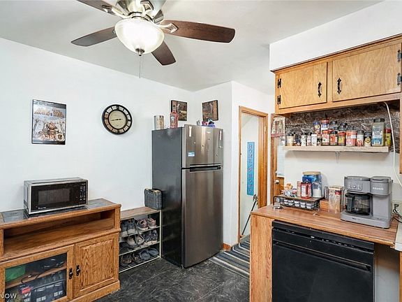 3rd image of 341 Lookout Ave