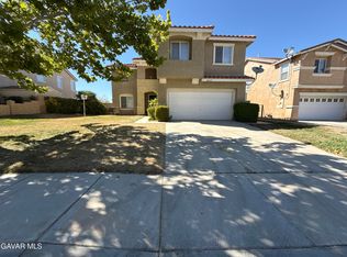 2423 Carolyn Dr, Palmdale, CA 93551