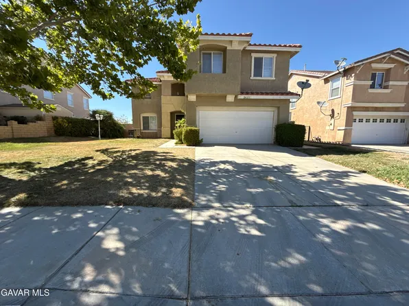 2423 Carolyn Dr, Palmdale, CA 93551