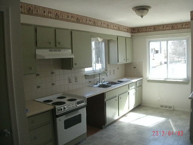 2nd image of 4010 W Kearsley St