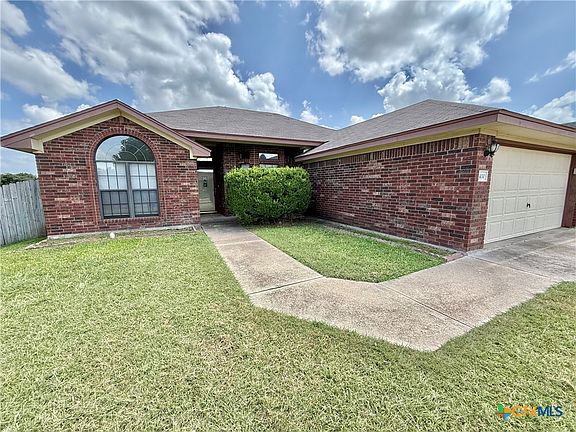 2nd image of 4110 Windwood Dr
