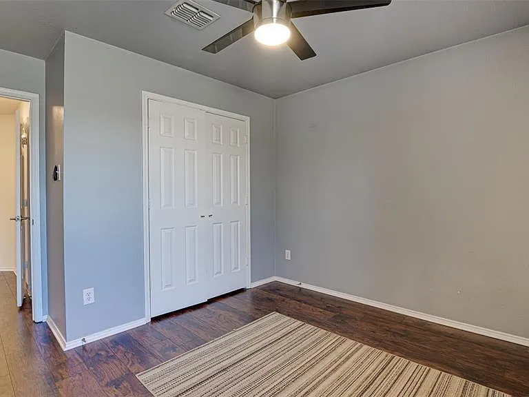 2624 Winterberry Ln — Photo 8
