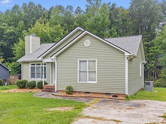 3rd image of 6 Bentwood Pl