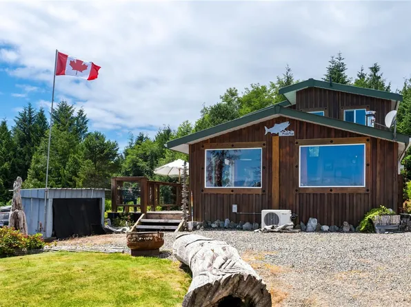 1033 7th St, Cumberland, BC V0R 1S0