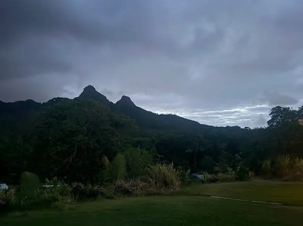 (undisclosed Address), Waimanalo, HI 96795