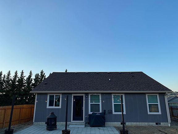 3rd image of 165 Collins Rd