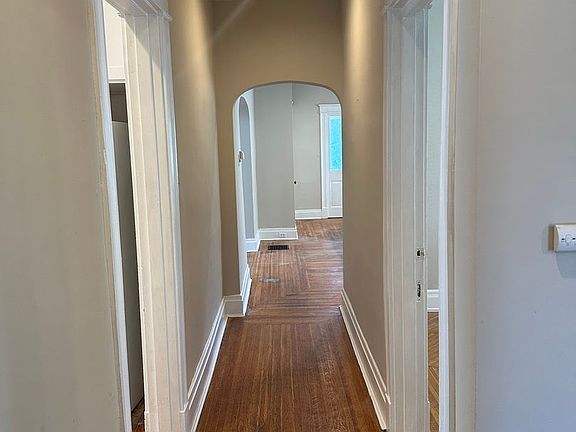4th image of 3926 Floral Ave