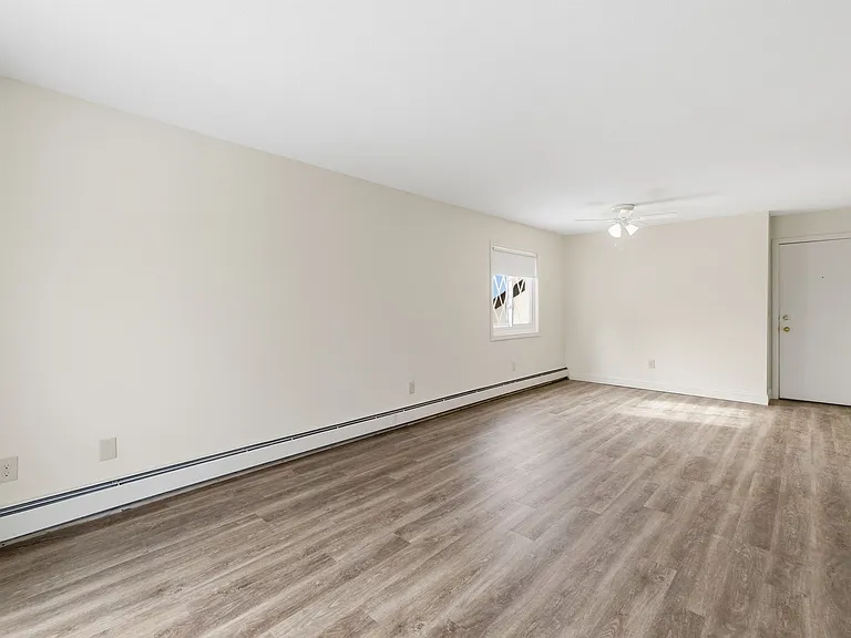 East Bay Apartments — Photo 9