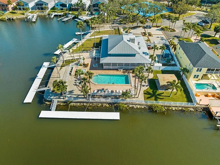 6029 Bayway Ct — Photo 37