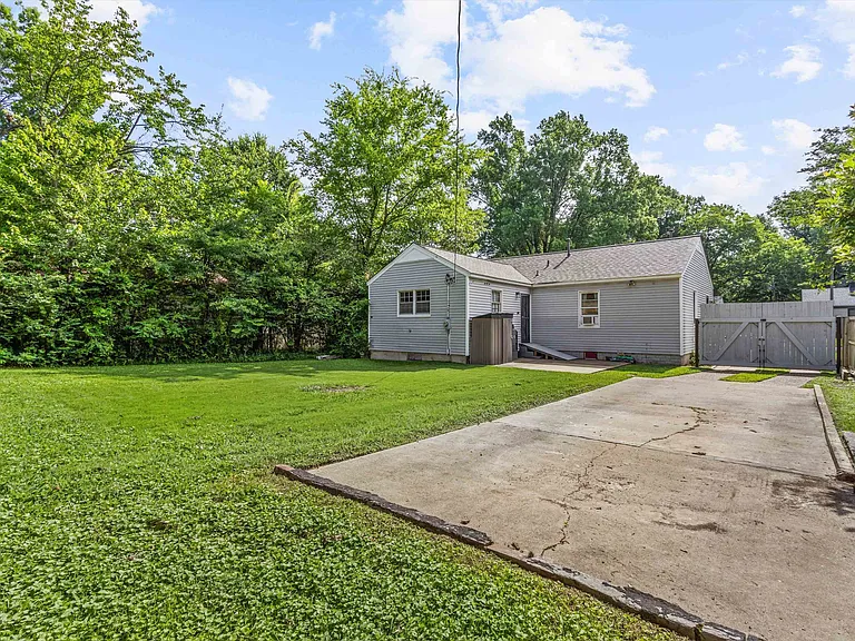507 Grahamwood Dr — Photo 23
