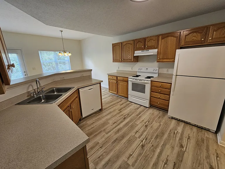 126 Wagnalls Ct — Photo 7
