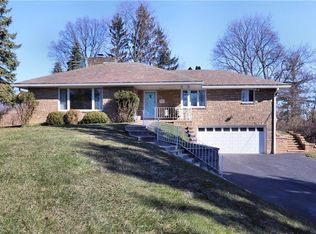 1 Scheffield Rd, Carnegie, PA 15106