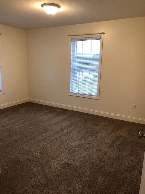 2 bed, 850 sqft, $950 — Photo 4