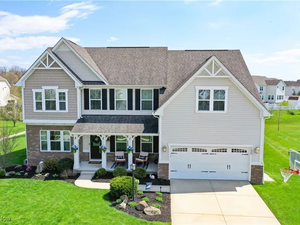 7936 Megan Meadow Dr, Hudson, OH 44236