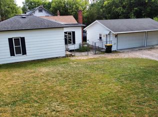 317 10th St NW, Willmar, MN 56201