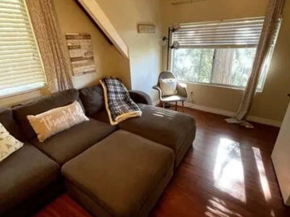 823 Dom Way, Lake Arrowhead, CA 92352