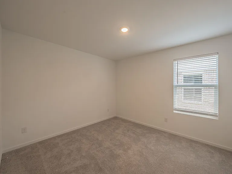 2105 Jesse James Ln — Photo 23
