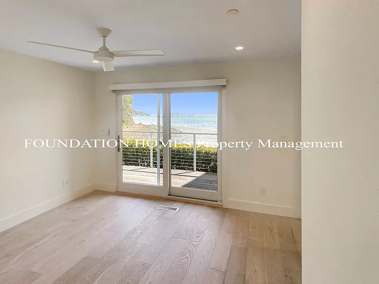 100 Barbaree Way — Photo 6