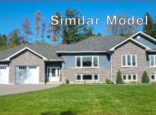 52 Lembitu Ave, Georgina, ON L0C1L0