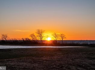 8140 Wayne South Dr, Saxis, VA 23427