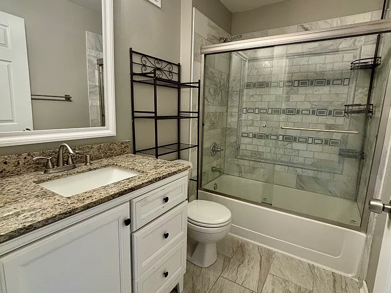 18169 Sterling Gate Cir — Photo 10