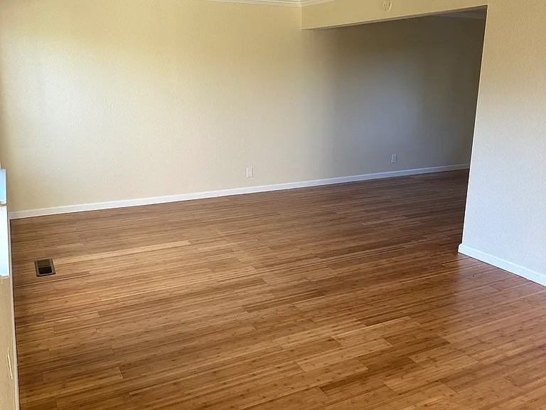16962 Columbia Dr — Photo 5
