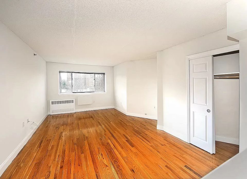 1st image of 3880 Orloff Ave APT 3D