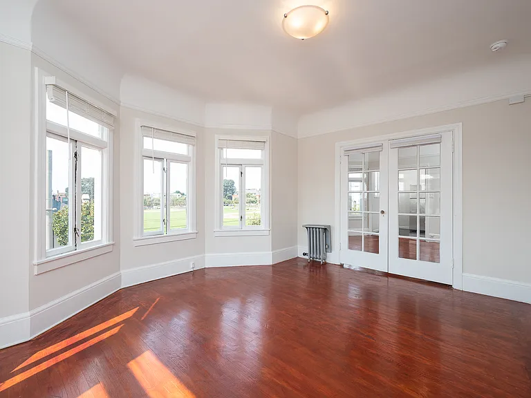 1795 Chestnut St #9 — Photo 2
