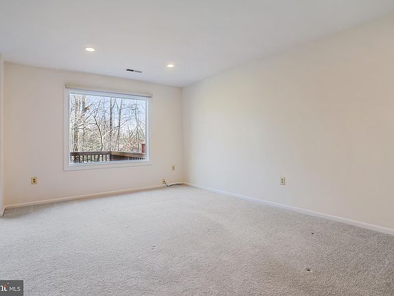 5th image of 7721 Heatherton Ln