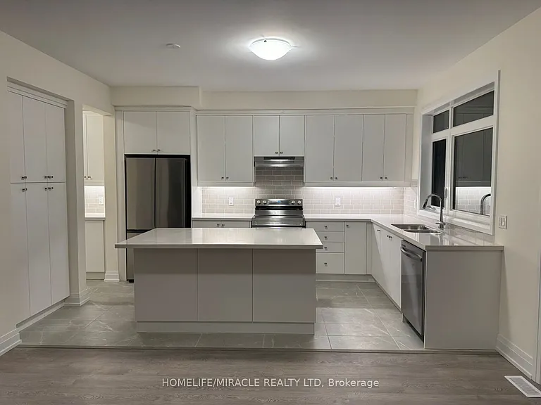 50 Daisy St — Photo 12