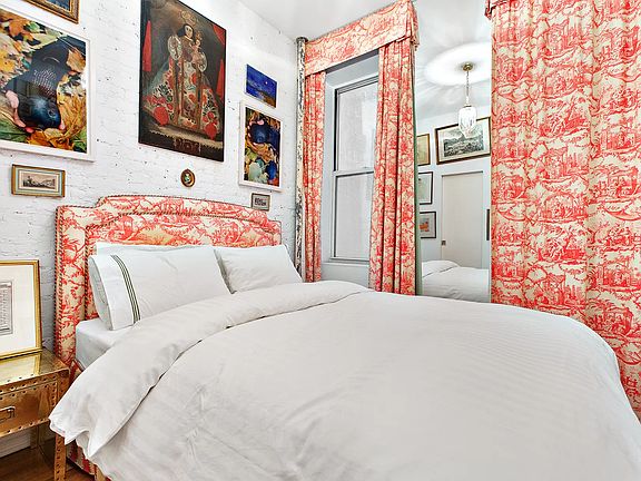 3rd image of 223 E 4th St APT 1