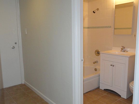5th image of 1115 Sir Francis Drake Blvd #14