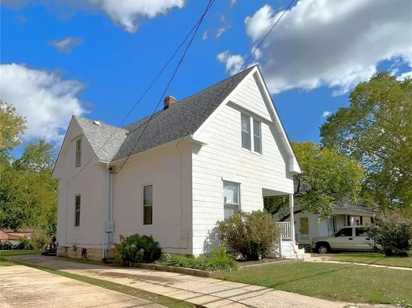 317 E 5th St, Washington, MO 63090