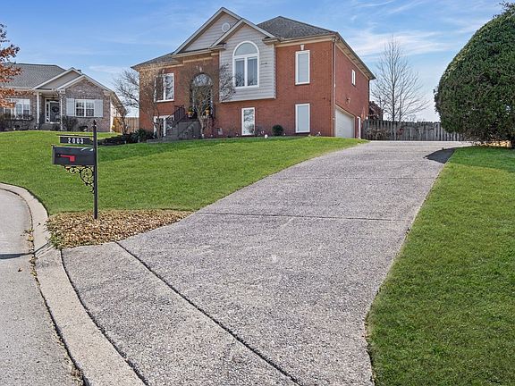 3rd image of 2003 Oakhall Ct