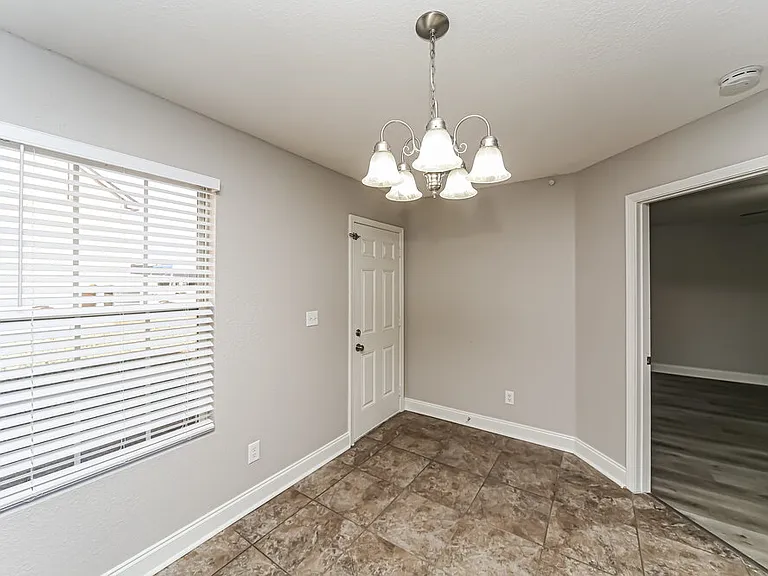 4216 Blake Cir — Photo 6