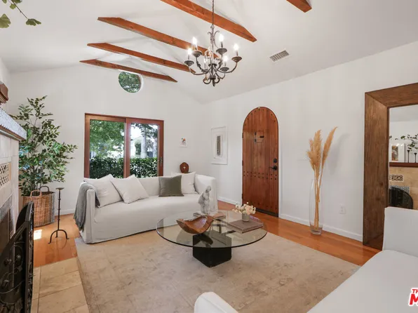 2130 Manning Ave, Los Angeles, CA 90025