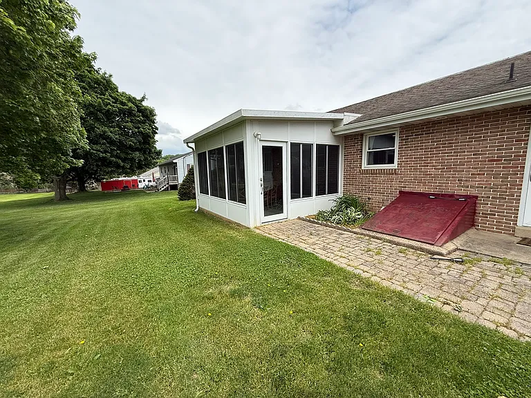 468 S Farmersville Rd — Photo 25