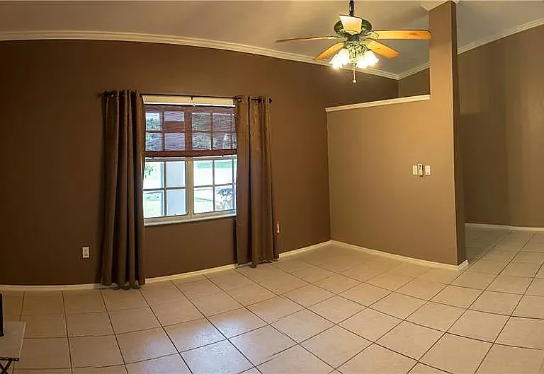 18107 Steele Ave — Photo 9
