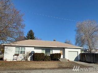 316 Apple Ave W, Omak, WA 98841